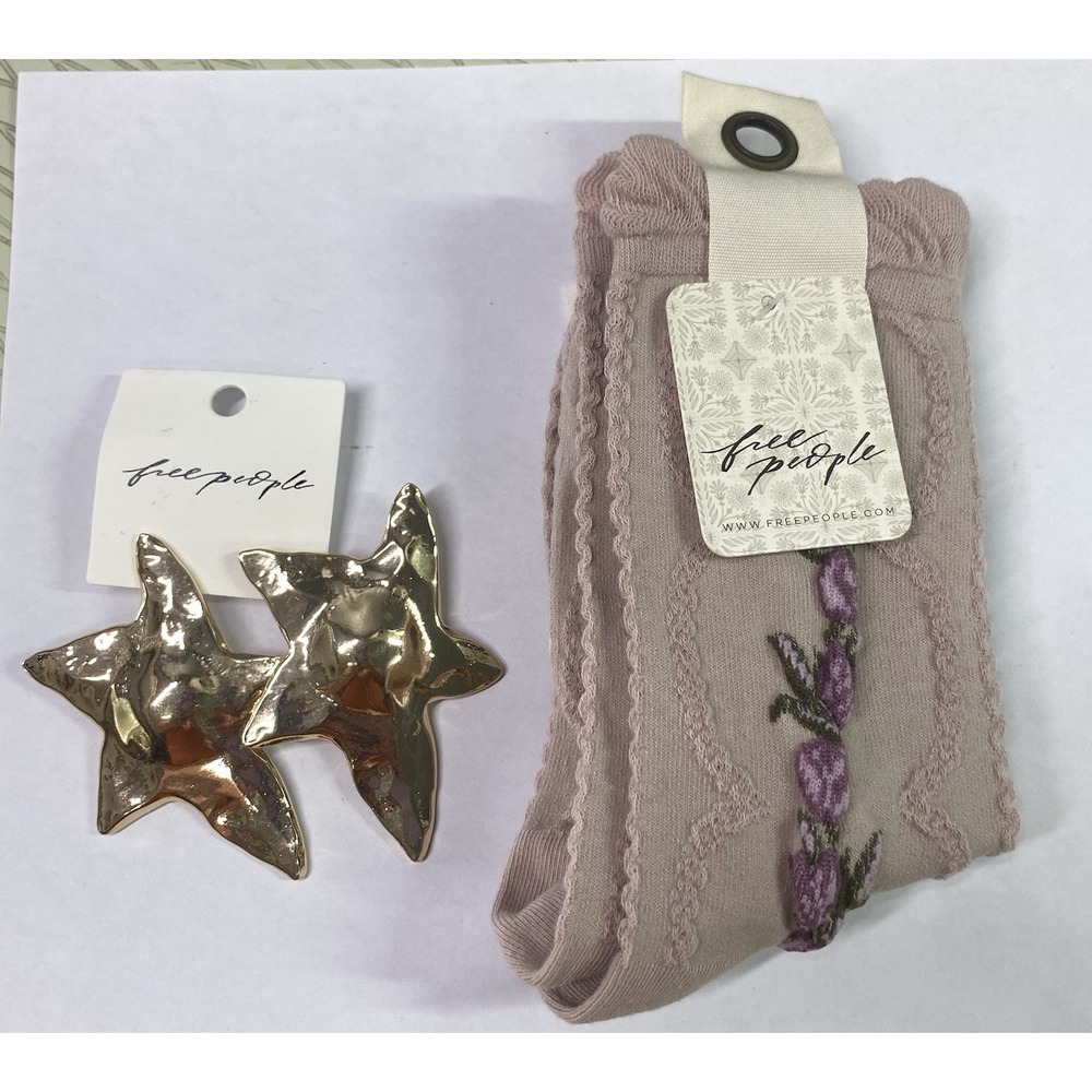 Free People Women Ursa Oversized Gold Tone Earrings Star Drop NWT W/pink Socks